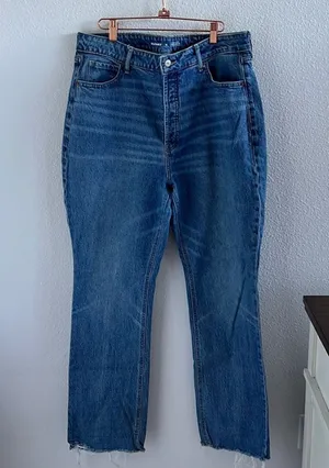 Old Navy Extra High-Rise Kicker Boot-Cut Denim Jeans 16 thumbnail 1