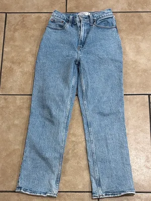 Abercrombie 90s Straight Ultra High Rise Jeans in Curve Love thumbnail 1