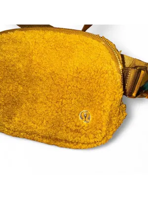 Lululemon Everywhere Fleece Belt Bag in the color Burnt Caramel thumbnail 3