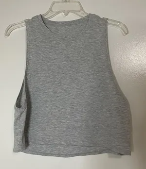 Lululemon light grey cropped active keyhole back tank size 4 thumbnail 1