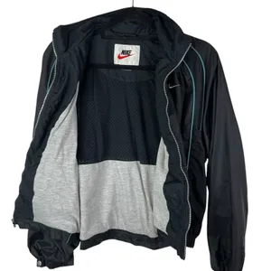 Vintage Nike Women's M Full Zip-Embroidered Swoosh Nylon Windbreaker 90's Jacket thumbnail 2