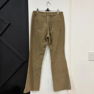 Eddie Bauer Women’s Brown Bootcut Corduroy Pants Size 8 thumbnail 5