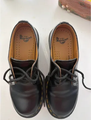 Dr. Martens 3 eyelet low cut shoe thumbnail 2