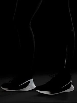 Lululemon Swift Speed High Rise Tight 28" Legging Luxtreme Pockets Black Size 6 thumbnail 6