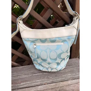Coach Bleecker Bucket Bag Y2K Light Blue Signature Canvas Leather F12358 thumbnail 4