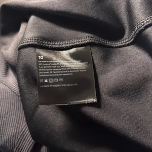 Lululemon Ribbed Softstreme Perfectly Oversized Cropped Crew thumbnail 5