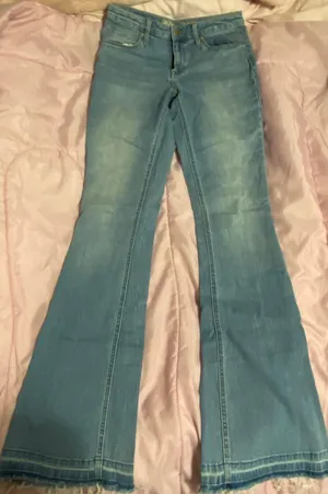 Bell Bottom Jeans Size 4 thumbnail 1