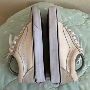 Vans Old Skool Cream and White Sneakers Womens size 6.5 thumbnail 8