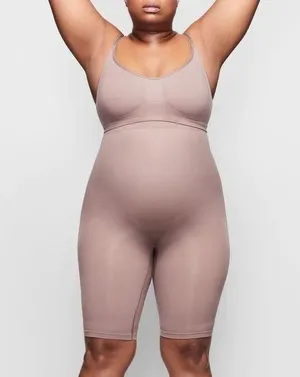 SKIMS Sculpting Above the Knee Shorts in Umber Size XX-Small/X-Small thumbnail 1