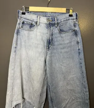 American Eagle Outfitters Skater Jeans Womens 4 Two Tone Wide Leg Distressed thumbnail 1