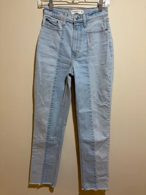 Abercrombie & Fitch Curve Love 90s Straight High Rise Jeans Two Tone 24/00 LONG thumbnail 7
