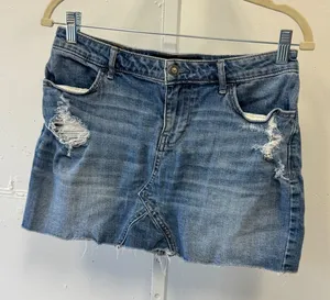 Hollister Y2K Inspired 5 Pocket Denim Mini Micro Skirt Distressed Frayed Hem W27 thumbnail 1