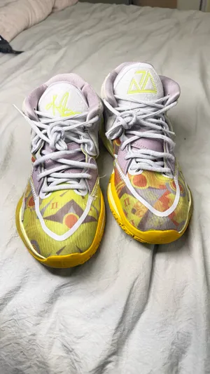 Nike Kyrie Infinity Mid Pyramid Basketball Men’s Shoes Size 9.5 thumbnail 2