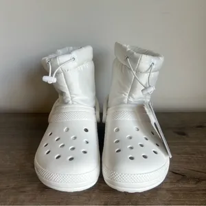 Crocs NEW Unisex Classic Lined Neo Puff White Boot Size 7 or 5 #367 thumbnail 3