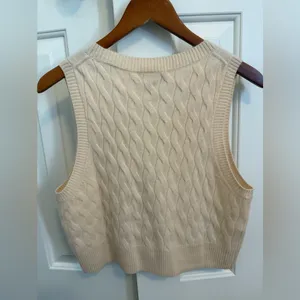 J.Crew Cashmere cropped cable-knit sweater-vest in Buttercream Size Medium thumbnail 8