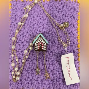 Betsey Johnson NWT Jingle Bell Bling Christmas Gingerbread House Pendant Necklace thumbnail 2
