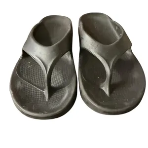 Oofos Ooriginal Thong Recovery Sandals Comfort Flip Flop- Black 2.0 size 8 thumbnail 2
