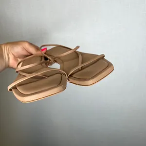 Steve Madden Lynley Flat Nude‎ Thong Strap Square Toe Sandal Flats Size 8.5 thumbnail 4