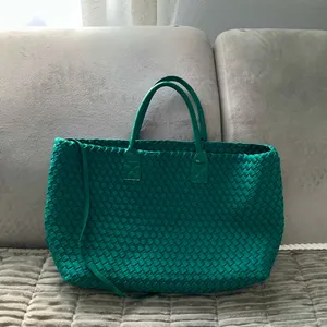 Beautiful spacious tote💚💚💚 Green thumbnail 5