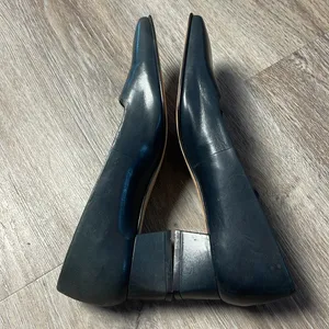Antonio Melani Laika Leather Pumps Size 7.5 Medium thumbnail 5