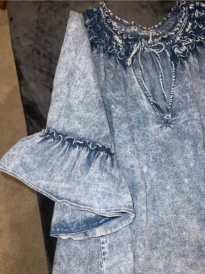Free People Ainsley Denim Top in Indigo Wash Size Large thumbnail 14