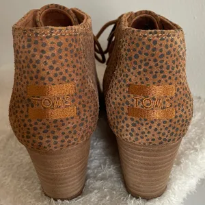 Tom’s Booties thumbnail 2
