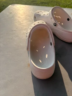 White women’s platform crocs thumbnail 3