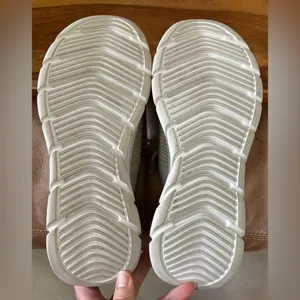 SKECHERS Memory Foam Sneakers Size 8.5 thumbnail 8