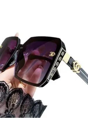Fashion Square Sunglasses Womens Designer Style Purple Lens Gold Metal + Case thumbnail 4