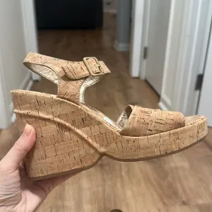 KORKS | NEW Women's Buckle Metallic Fleck Tan Cork Wedge Platform‎ Sandals, 9 thumbnail 3
