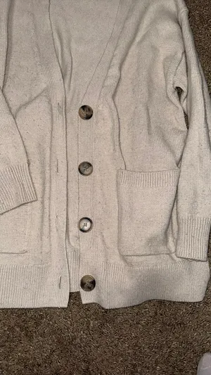 H&M Sweater thumbnail 2
