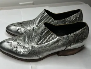 Silent D Tarvita Bootie in Silver Size 10 thumbnail 4