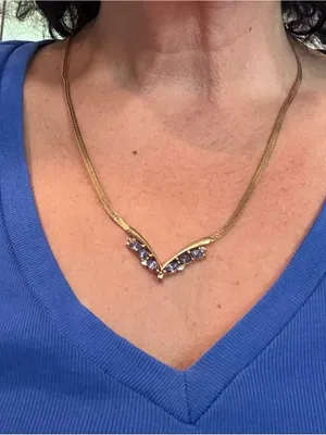 Vintage Gold-Tone V-Detail Necklace with Purple Stone Accents thumbnail 9