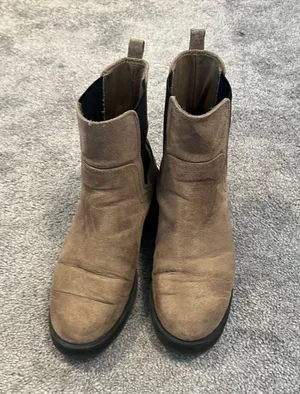 Old Navy Boots thumbnail 1