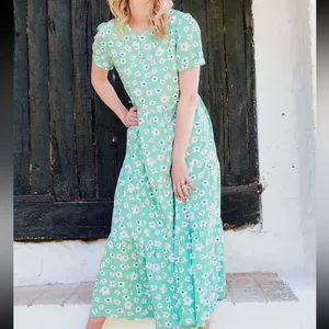 Sugarhill Brighton London Polly Maxi Tiered Dress Green Rainbow Daises NWT 6 thumbnail 3