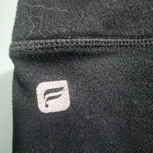 Fabletics Capri Leggings High Waisted Athletic Yoga‎ Pants Black small thumbnail 2