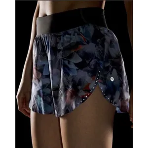Lululemon Fast Free Short 3" Sz 4 Reflective Classic Fit Floral Multi Print Grey thumbnail 2