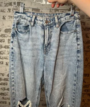 American Eagle | women mom straight distressed denim jeans thumbnail 1