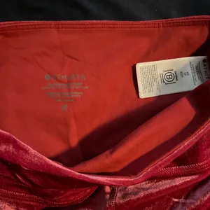 Athleta Women's Burgundy Leggings‎ thumbnail 5