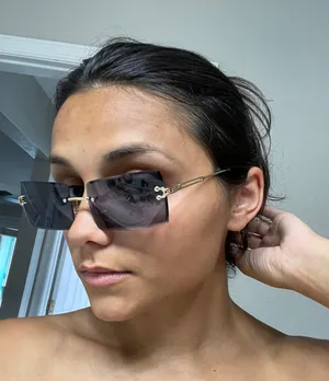 Black Trendy Sunglasses thumbnail 3