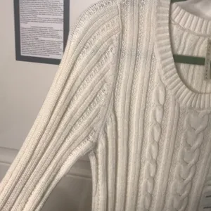 High Sierra cable knit cream light weight sweater M thumbnail 4