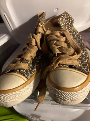 Converse High-Top leopard print lace up front sz 6 casual or western  thumbnail 7