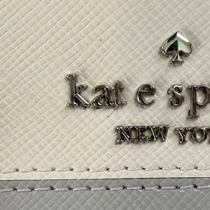 Kate Spade Colorblock Saffiano Leather Medium L-Zip Wristlet Grey White‎ DEFECT thumbnail 3