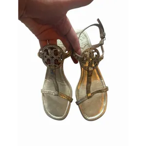 Tory Burch Gold Metallic T-Strap Wood Block Heel Sandals Logo Leather 8 Designer thumbnail 2