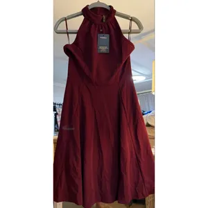 NEW WOOSEA Sleeveless Halter Neck A-Line Cocktail Pockets Dress M thumbnail 4