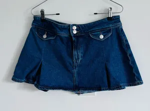 American Eagle Pleated Denim Mini Skirt • Y2K Preppy thumbnail 1