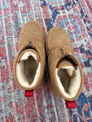 UGG Neumel Boots thumbnail 4