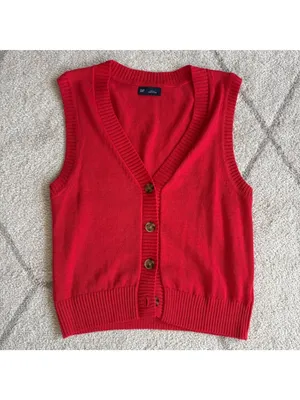 GAP Red Button Front Sweater Vest Preppy Y2K Knit Back-to-School thumbnail 2