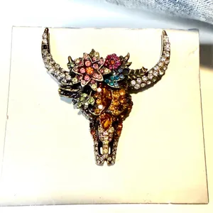 NEW Longhorn Skull Floral Rhinestone Brooch Western Statement Bag Charm Pin NWT thumbnail 3