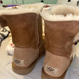 Bailey button ugg boots thumbnail 4